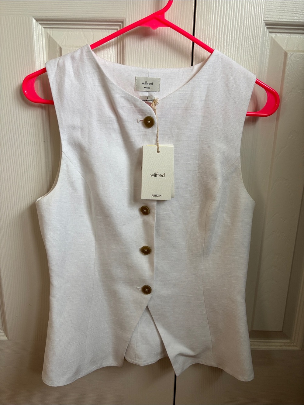 Wilfred White Sleeveless Button-Front Vest with Tortoise Buttons